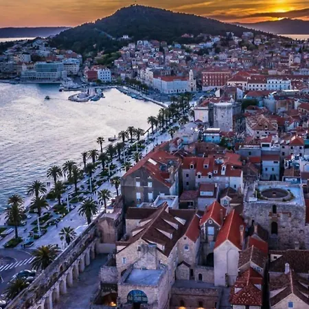 Cascada Sunrise 公寓